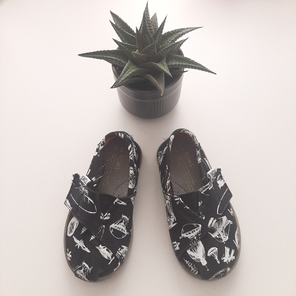 Toms Other - Toms Baby Alpargata Slip on Shoes size T4